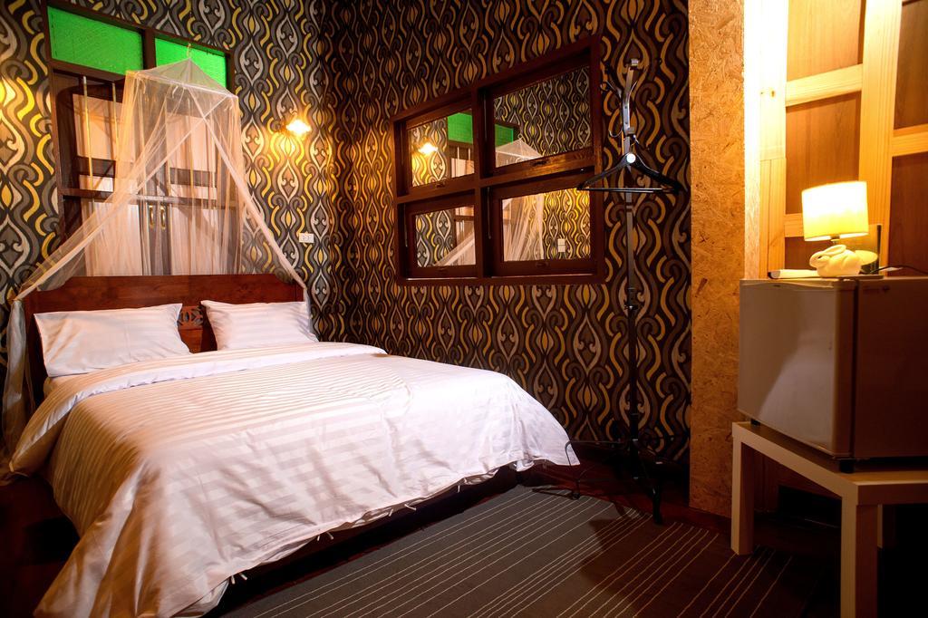 Tamajun Hotel Chanthaburi Zimmer foto